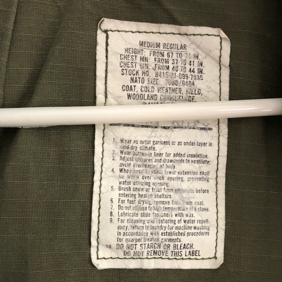 1980s US Army M-65 field coat. Size Medium. - Picture 2 of 5